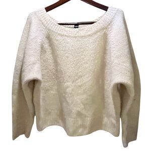Victoria’s Secret Cozy Slouchy White Knit Sweater Long Sleeve Pullover  | Size M